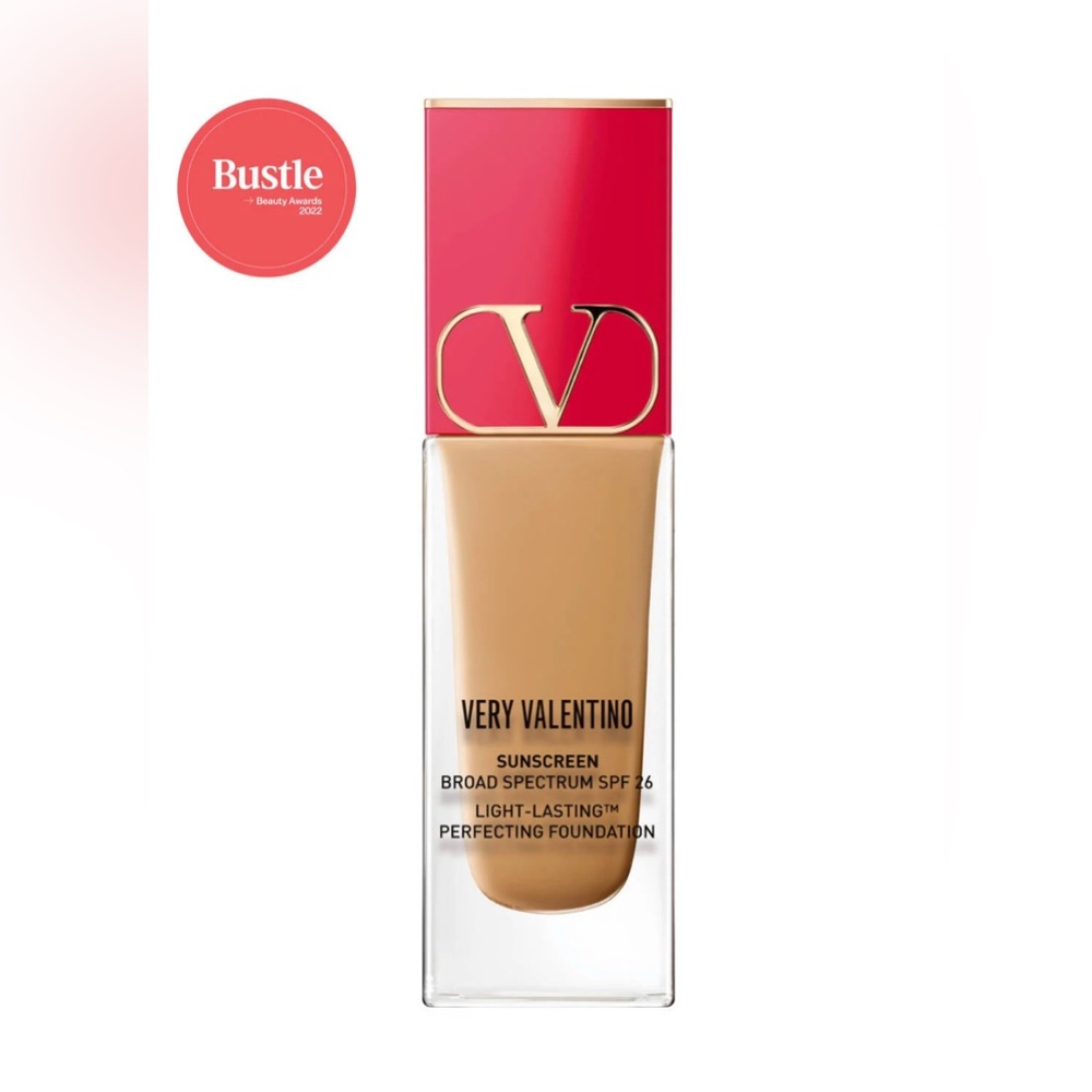 Very Valentino 24-Hour Wear Liquid Foundation Shade MR 4